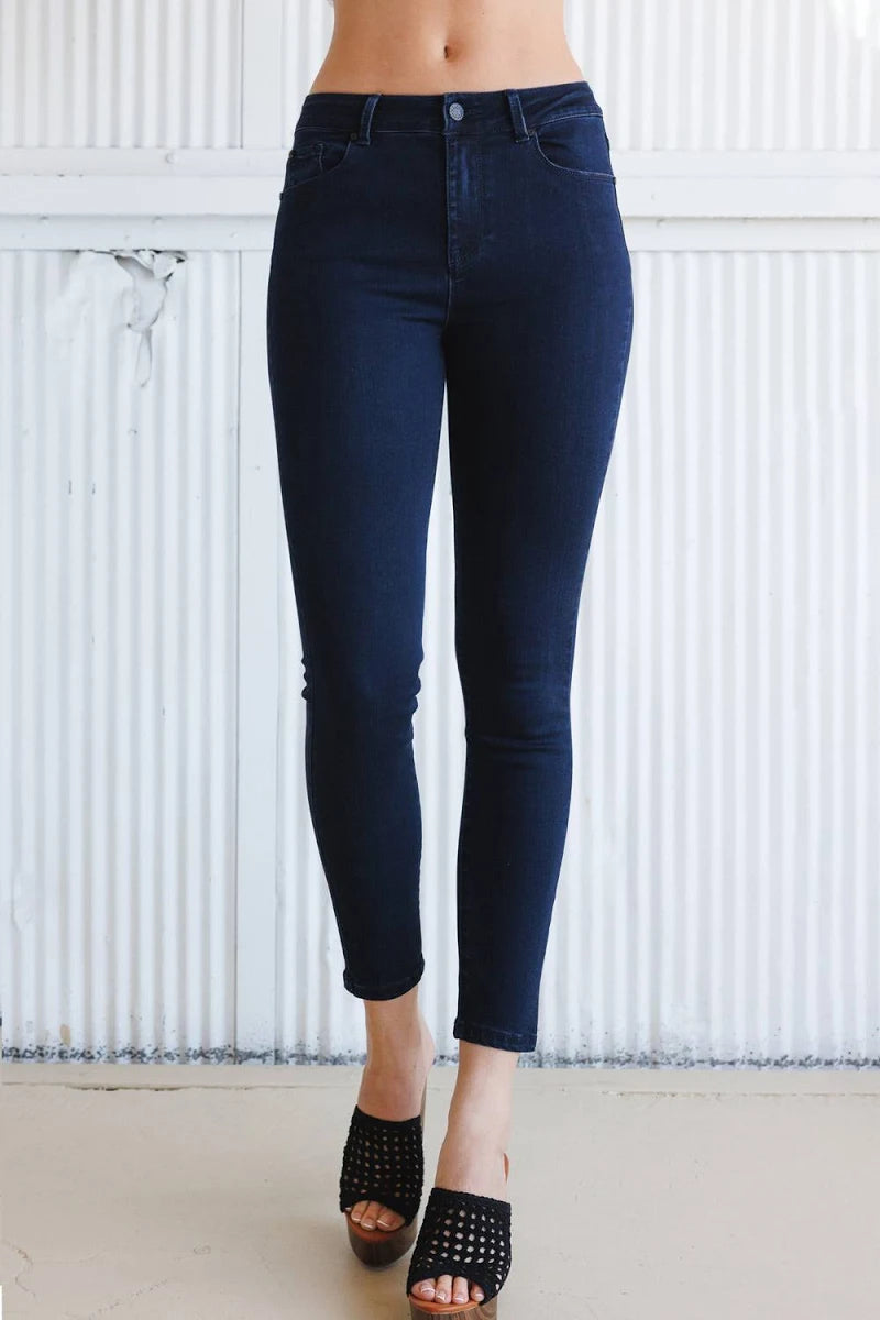 popular styles of women's jeans pants